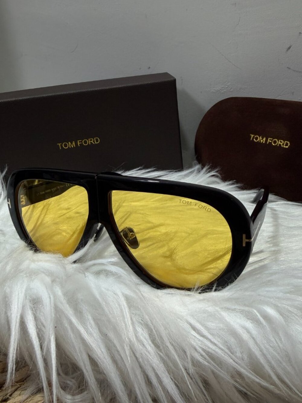 Tom Ford Aviator Sunglasses - Picture 2 of 6
